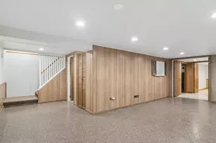 589 Jon Ln, Des Plaines, IL 60016 - Photo 18