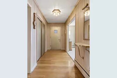 6543 Kolmar Avenue, Lincolnwood, IL 60712 - Photo 2