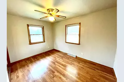 38W480 McDonald Road, Elgin, IL 60124 - Photo 6