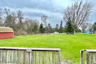 38W480 McDonald Rd, Elgin, IL 60124 - Photo 14