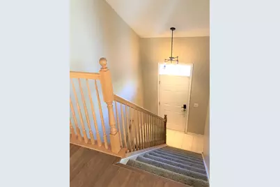 1609 Fredericksburg Lane #1609, Aurora, IL 60503 - Photo 2