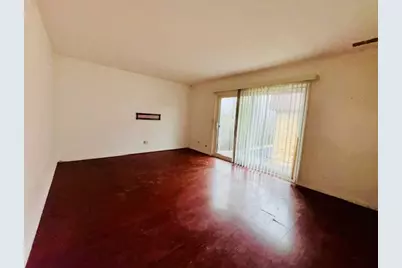 9700 Bianco Terrace #2D, Des Plaines, IL 60016 - Photo 4