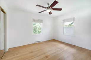 913 S Mitchell Ave, Elmhurst, IL 60126 - Photo 8