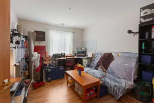 801 N McLean Blvd, Elgin, IL 60123 - Photo 10