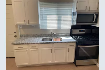 714 Broadway Avenue #REAR, Melrose Park, IL 60160 - Photo 2