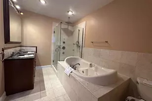 7216 Leonard Dr, Darien, IL 60561 - Photo 10