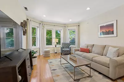 4105 N Lawndale Avenue #301, Chicago, IL 60618 - Photo 2