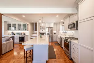 751 Leaf Ct, Bartlett, IL 60103 - Photo 8