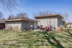 751 Leaf Ct, Bartlett, IL 60103 - Photo 24