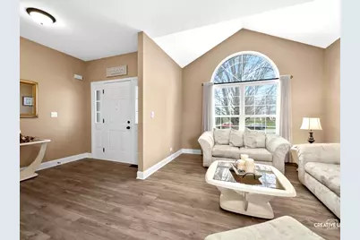 1524 W Mooseheart Road, North Aurora, IL 60542 - Photo 4