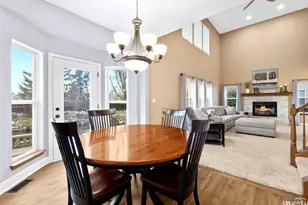 1524 W Mooseheart Rd, North Aurora, IL 60542 - Photo 10