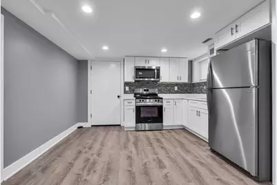 2424 W Hollywood Avenue #3, Chicago, IL 60659 - Photo 4