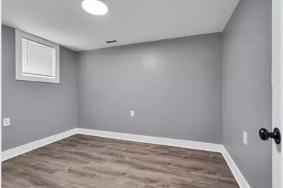 2424 W Hollywood Avenue #3, Chicago, IL 60659 - Photo 10