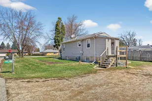 26203 W Grand Ave, Ingleside, IL 60041 - Photo 2