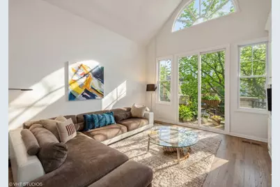 1727 N Mohawk Street #3N, Chicago, IL 60614 - Photo 2