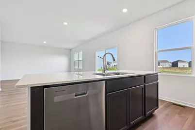 980 Sapphire Lane, Montgomery, IL 60538 - Photo 8