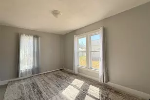 1125 37th St, Rock Island, IL 61201 - Photo 12