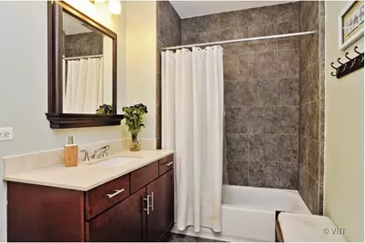 770 W Gladys Avenue #304, Chicago, IL 60661 - Photo 8