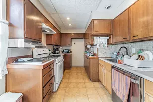 7533 N Ridge Blvd, Chicago, IL 60645 - Photo 10