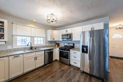 223 Huntington Court, Shorewood, IL 60404 - Photo 4