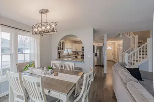 223 Huntington Ct, Shorewood, IL 60404 - Photo 10