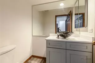 851 Sutton Ct, Lincolnshire, IL 60069 - Photo 16