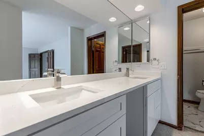 851 Sutton Court, Lincolnshire, IL 60069 - Photo 22