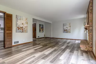 851 Sutton Court, Lincolnshire, IL 60069 - Photo 8