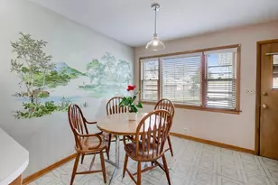 5220 W Patterson Ave, Chicago, IL 60641 - Photo 4