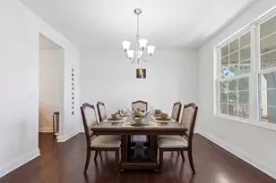 24 Beverly Ln, Hawthorn Woods, IL 60047 - Photo 10