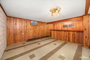 39W258 Seavey Rd, Batavia, IL 60510 - Photo 12