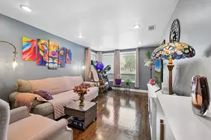 10222 S California Ave, Evergreen Park, IL 60805 - Photo 2