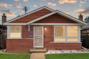 10222 S California Ave, Evergreen Park, IL 60805 - Photo 1