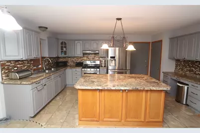 17406 Lathrop Avenue, Hazel Crest, IL 60429 - Photo 10