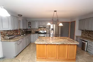 17406 Lathrop Ave, Hazel Crest, IL 60429 - Photo 10