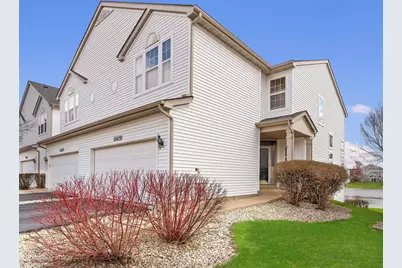 16429 Newcastle Way, Lockport, IL 60441 - Photo 2