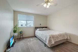 900 Symphony Dr, Aurora, IL 60504 - Photo 18