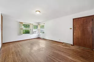 18001 Gladville Ave, Homewood, IL 60430 - Photo 6