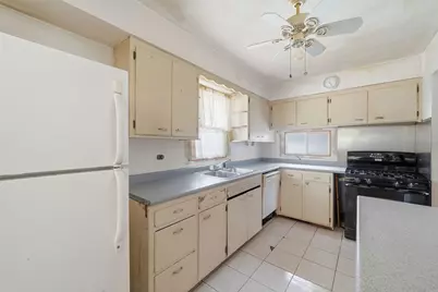 18001 Gladville Avenue, Homewood, IL 60430 - Photo 10