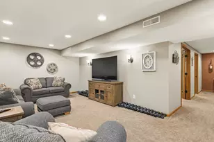 13362 Foxglove Ln, Winnebago, IL 61088 - Photo 40