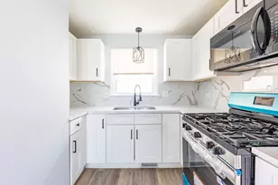 4914 W 32nd Pl, Cicero, IL 60804 - Photo 8