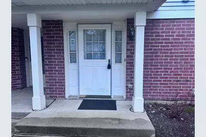 279 Regal Court #279, Roselle, IL 60172 - Photo 2