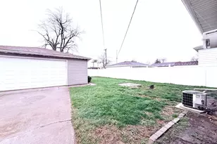 [Address not provided], Lansing, IL 60438 - Photo 22