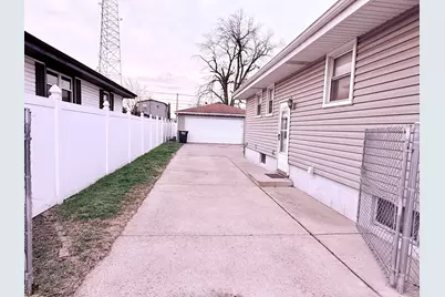 [Address not provided], Lansing, IL 60438 - Photo 20