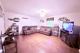 [Address not provided], Lansing, IL 60438 - Photo 8