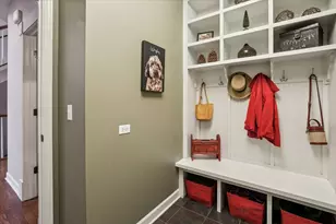 676 Framingham Ct, Gurnee, IL 60031 - Photo 20