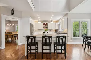 676 Framingham Ct, Gurnee, IL 60031 - Photo 10