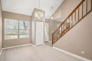 371 Le Parc Cir, Buffalo Grove, IL 60089 - Photo 12