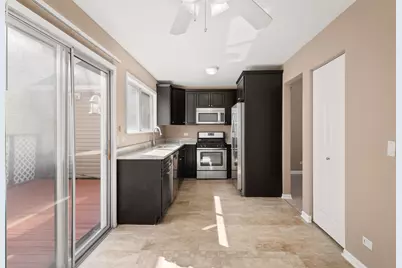 371 Le Parc Circle, Buffalo Grove, IL 60089 - Photo 8