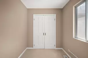 371 Le Parc Cir, Buffalo Grove, IL 60089 - Photo 16